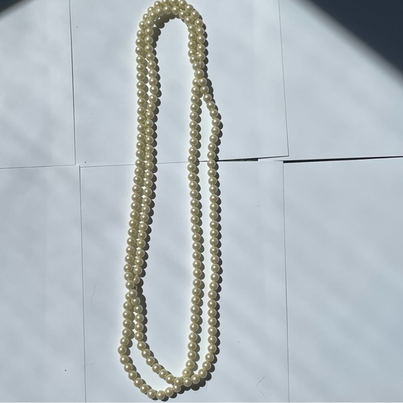 Classic Elegance Long Pearl Necklace - Picture 1 of 3